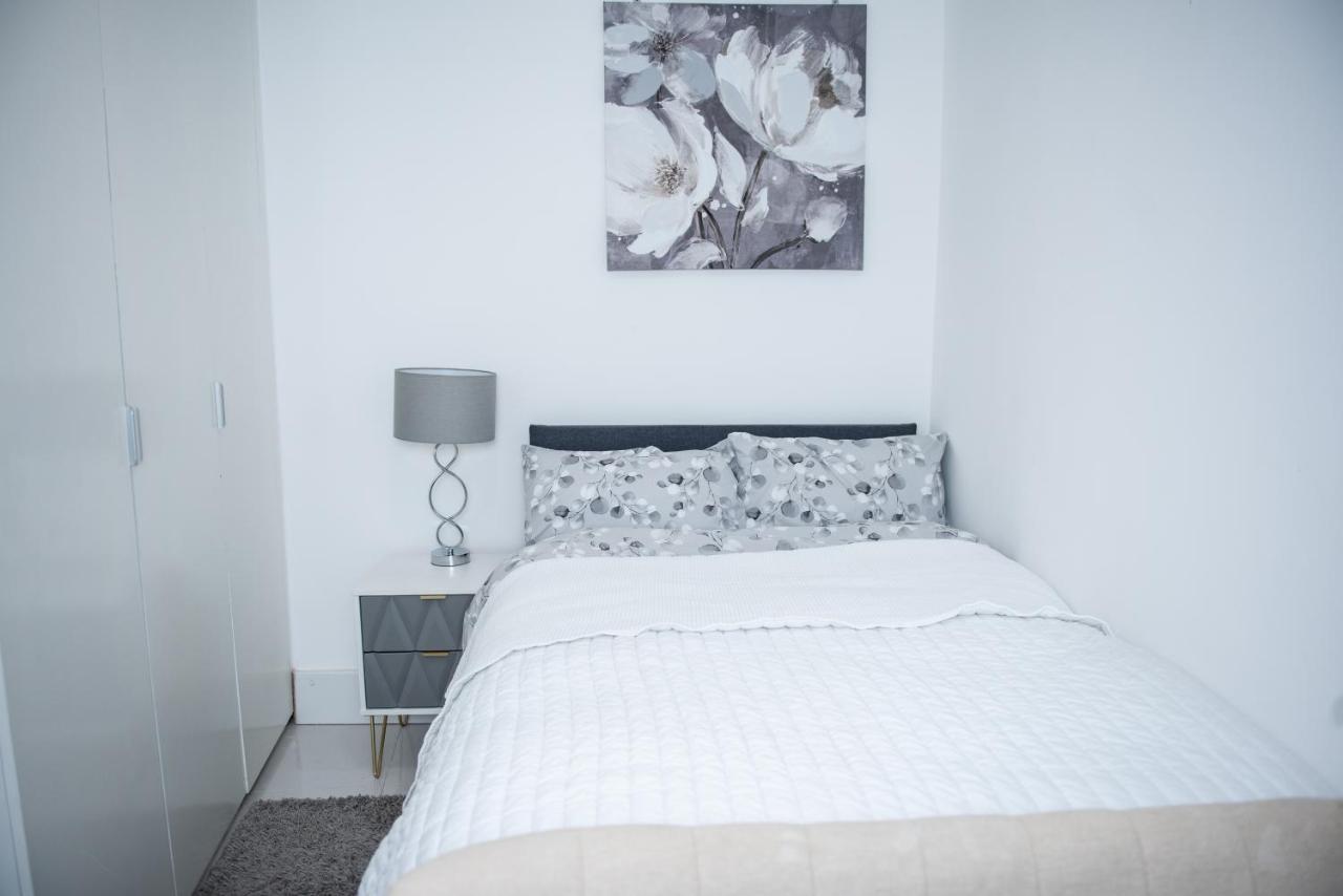 1B Apartment, 30 Mins To Oxford Street ลอนดอน ภายนอก รูปภาพ