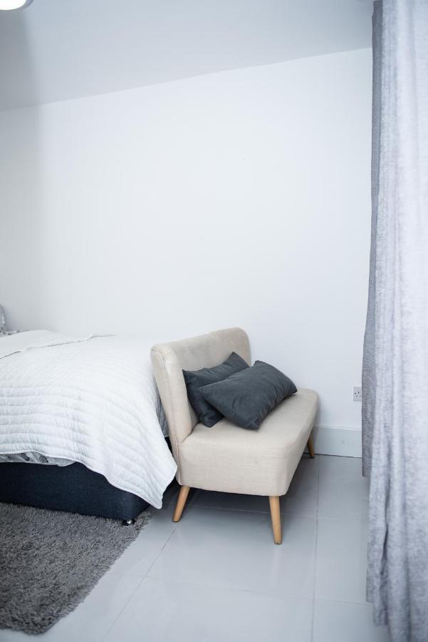 1B Apartment, 30 Mins To Oxford Street ลอนดอน ภายนอก รูปภาพ