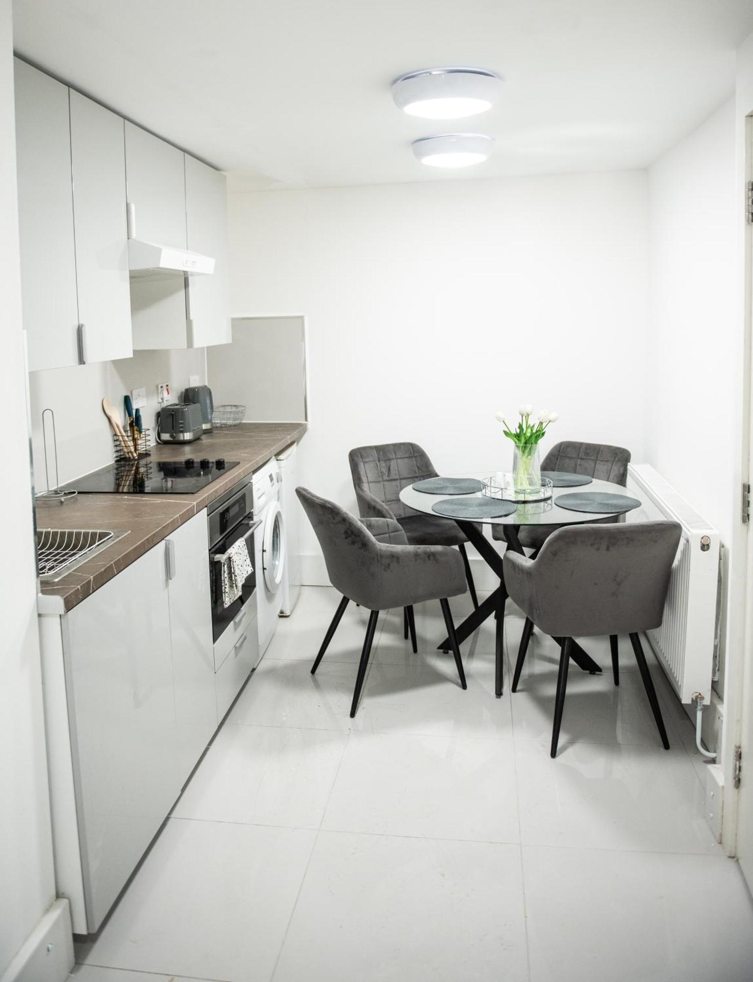 1B Apartment, 30 Mins To Oxford Street ลอนดอน ภายนอก รูปภาพ